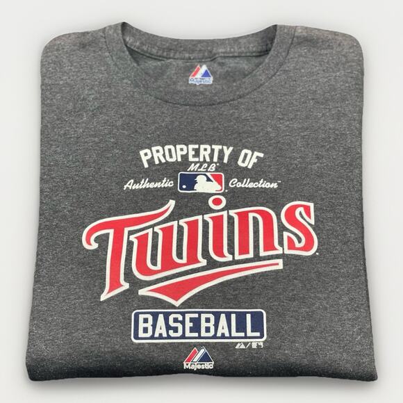 Minnesota Twins Majestic Long Sleeve Property Of T Shirt YOUTH XL Gray - Picture 1 of 9